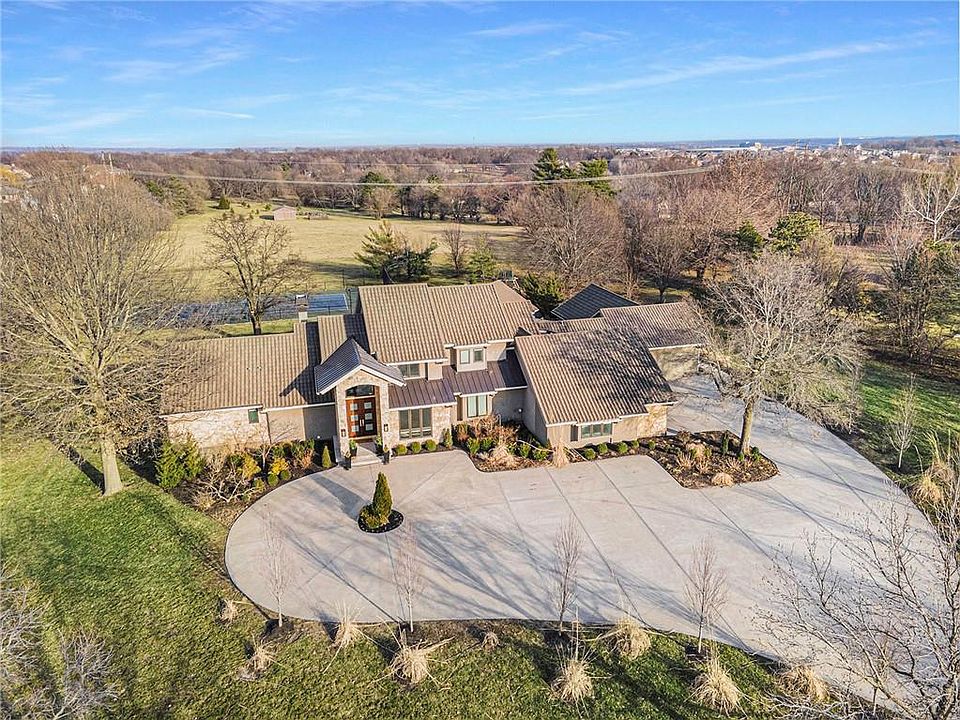 15525 Switzer Rd, Overland Park, KS 66221 | Zillow