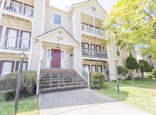 6158 Meadow Rose Ln, Charlotte, NC 28215