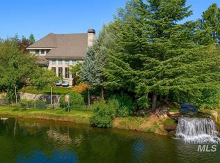 662 W Water Grove Dr, Eagle, ID 83616