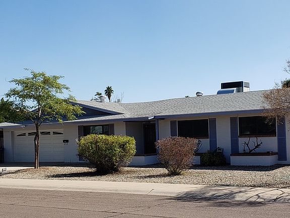 3rd image of 1883 E Flores Dr
