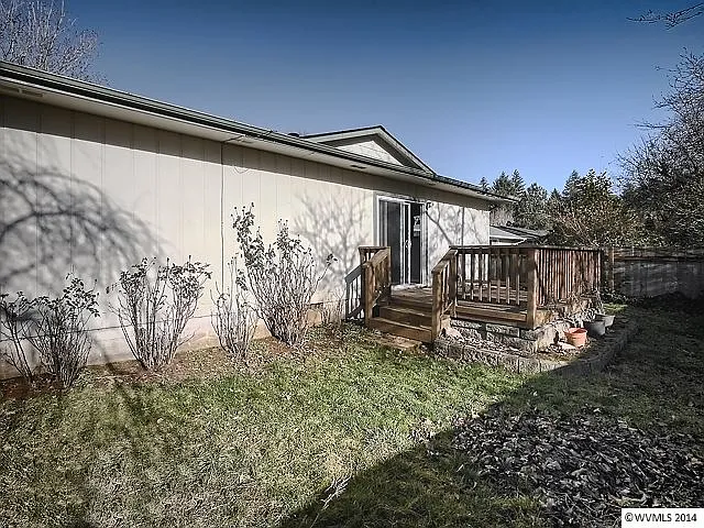 5284 Red Leaf Dr S photo 1