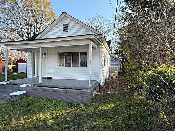 2nd image of 640 Rolfe St