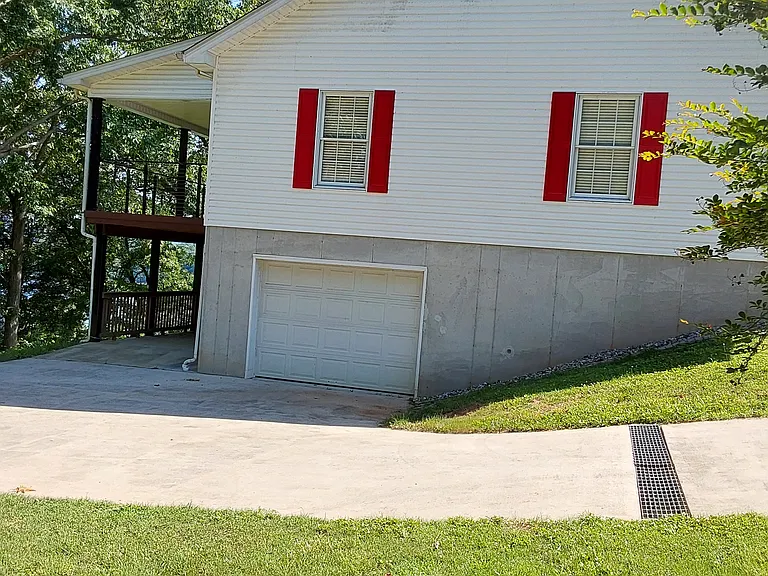 Twin Rivers Dr — Photo 4