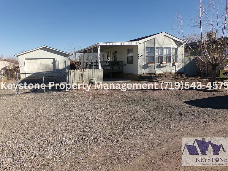 886 S Dante Dr — Photo 1