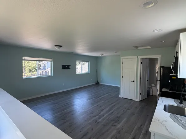 426 E North Camano Dr, Camano Island, WA 98282