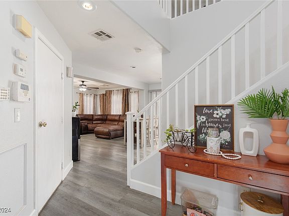 5th image of 5947 Clover Canyon Ln