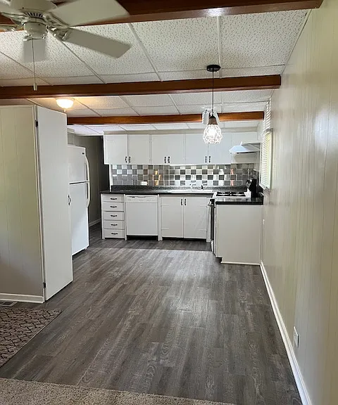 20555 Bester Ave NW — Photo 5