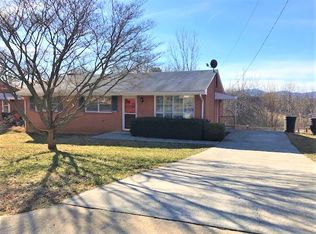 6236 Nell Cir, Roanoke, VA 24019