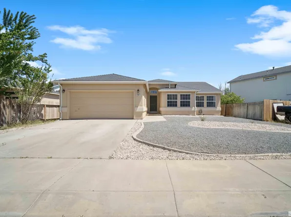 430 Crosswinds Dr, Dayton, NV 89403