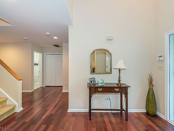 5th image of 115 Ridge Dr