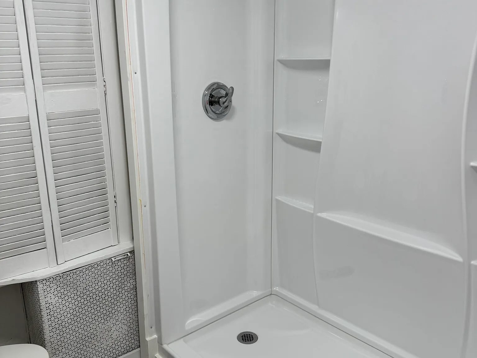 3 bed, 1200 sqft, $3,978 — Photo 4