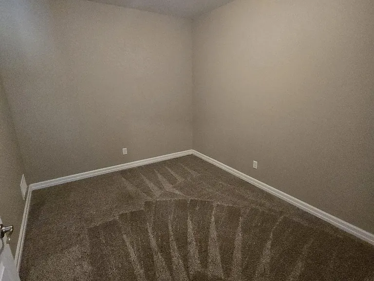 9145 Southdown Ln — Photo 17