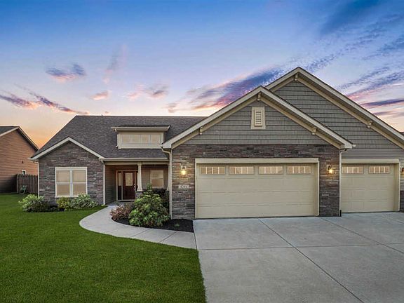 3rd image of 4286 Argyle Dr