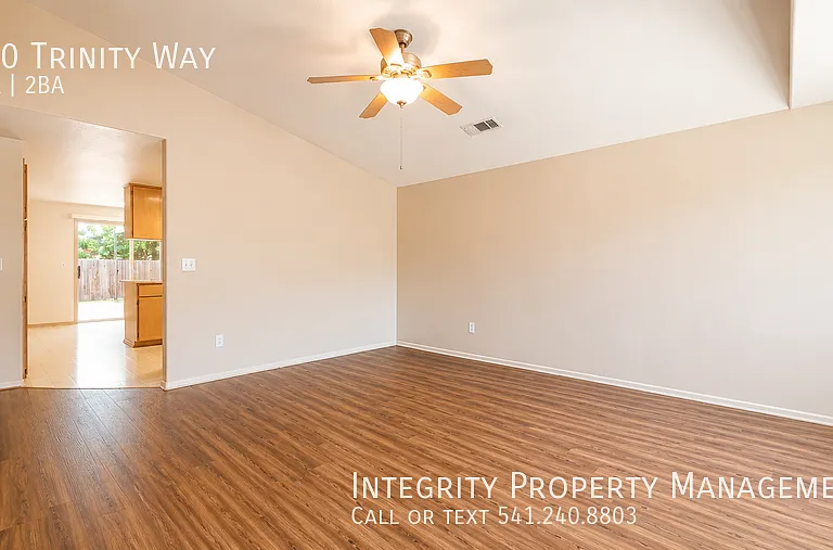 730 Trinity Way — Photo 4