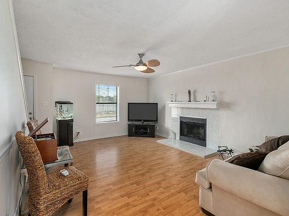4th image of 4212 Louisiana Ave