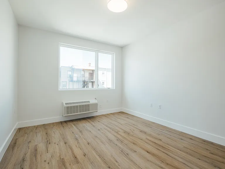 67 Dr Martin L King Blvd #103 — Photo 21