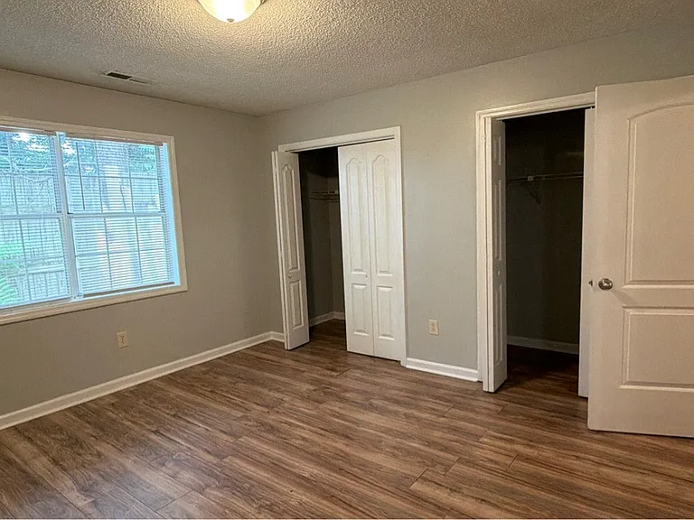 4303 Chalet Cir NW — Photo 7