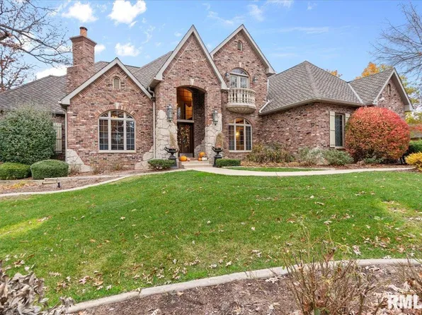 24 Georgetowne Rd, Sherman, IL 62684