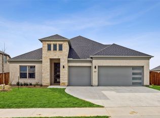 1537 Thunderbird Dr, Fort Worth, TX 76052