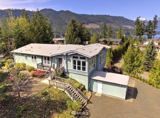 481 N Standstill Dr S, Hoodsport, WA 98548