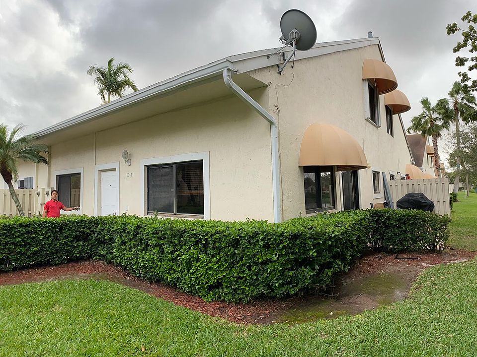 1st image of 10141 NW 33rd St