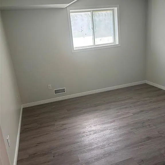 1686 Fieldcrest Ln — Photo 6