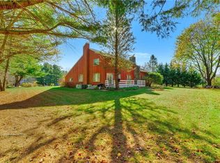 27 Steere Rd, Smithfield, RI 02828