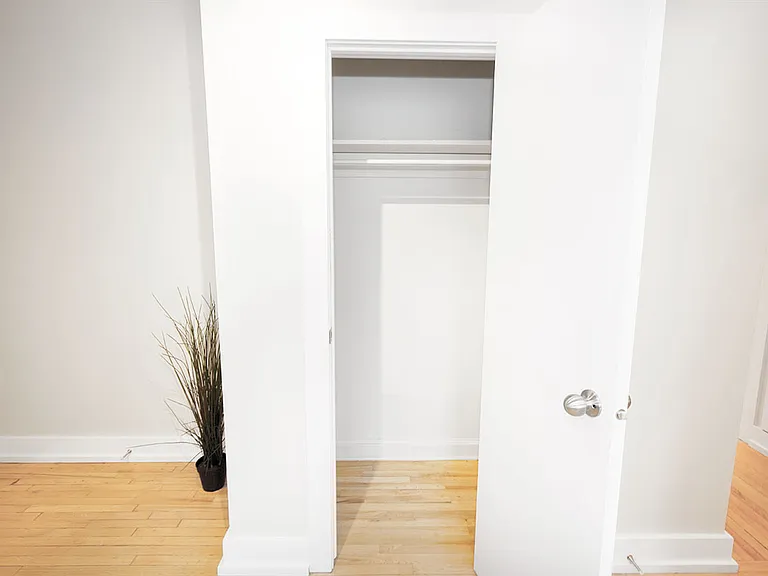 302 Goulet St #8 — Photo 15