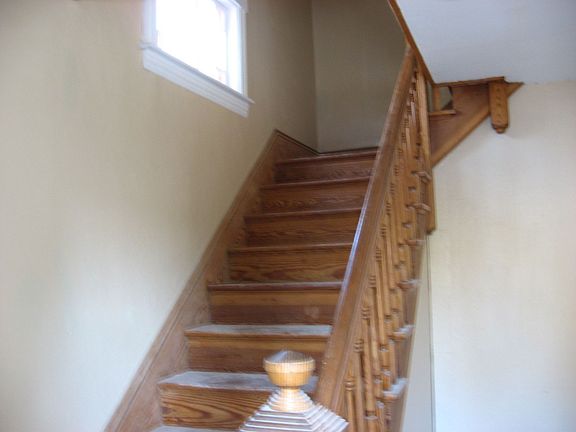 ENTRANCE STAIRWAY
