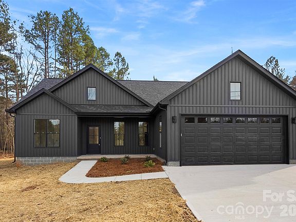 4th image of 1724 Barnhardt Rd