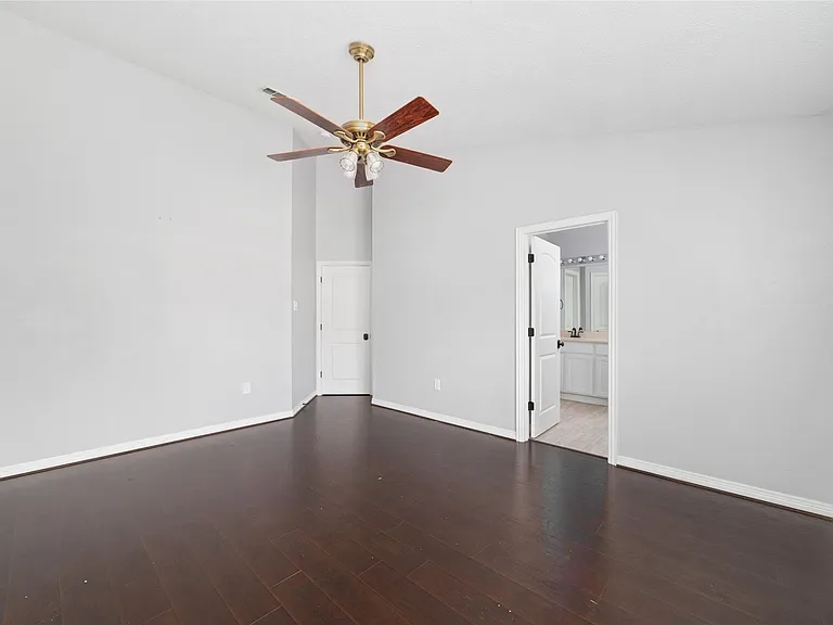 20822 Whitevine Way — Photo 13