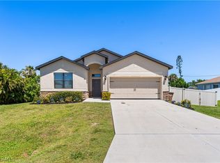 227 SE 45th St, Cape Coral, FL 33904