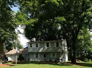 2 Sweeney St, Harriman, NY 10926