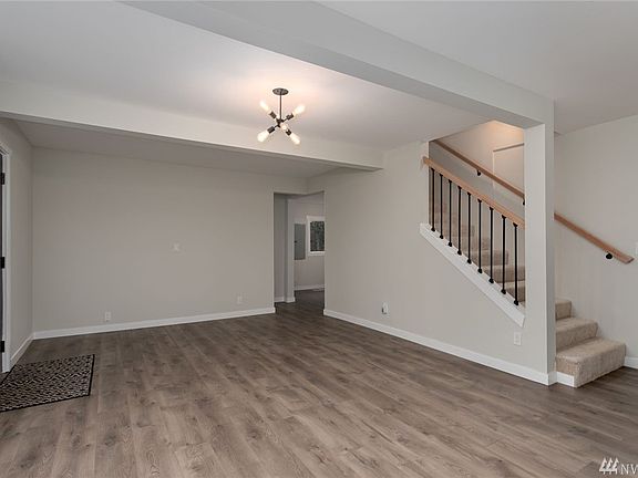 3rd image of 8600 SE Southworth Dr