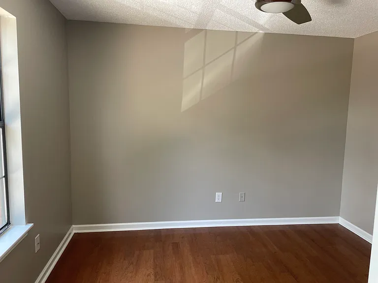 All new paint throughout