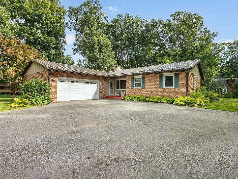 1st image of 16580 Gerald St