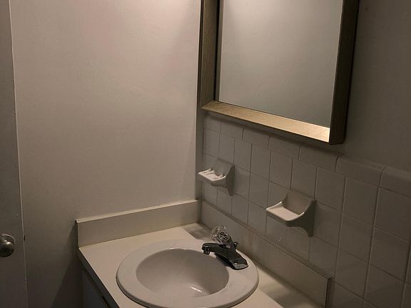 4th image of 920 Sevilla Ave APT 202