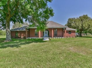 21410 Pecan Bend Rd, Damon, TX 77430