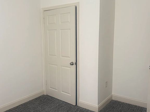 3rd image of 1135 Chestnut St