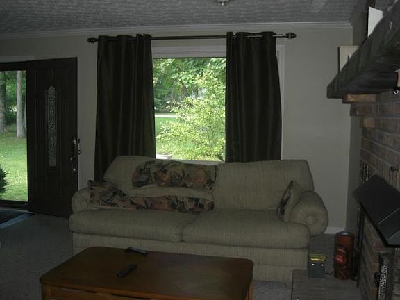 5th image of 3075 Potawamie Dr
