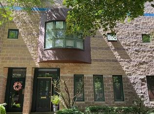 5326 S Ingleside Ave, Chicago, IL 60615