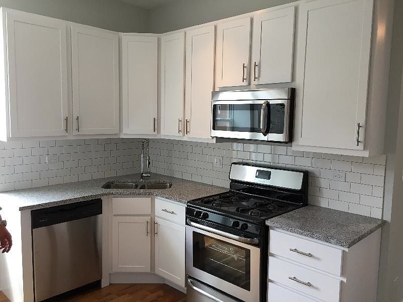 1st image of 1501 N Talman Ave APT 1