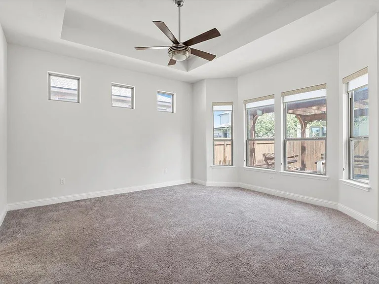6717 Vicenza Dr — Photo 15