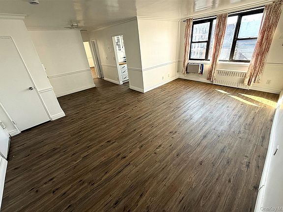 4th image of 143 Bruce Avenue #3G