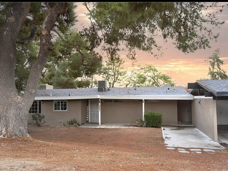 54844 El Prado Trl #1 — Photo 2