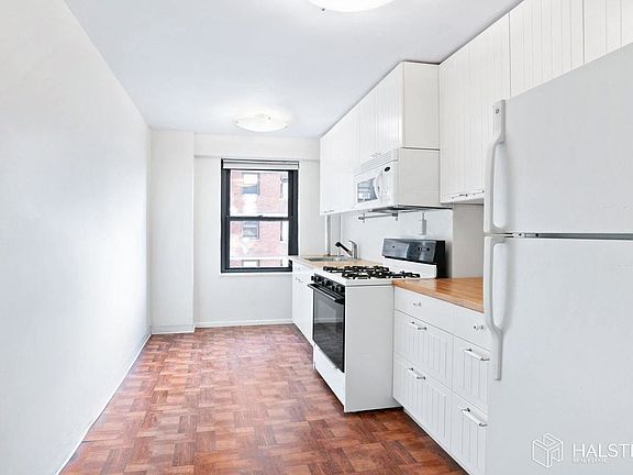 4th image of 210 E Broadway APT H1403