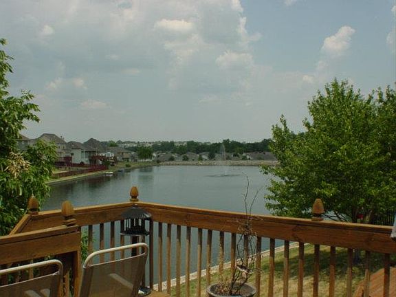 3rd image of 624 Lakeview Dr