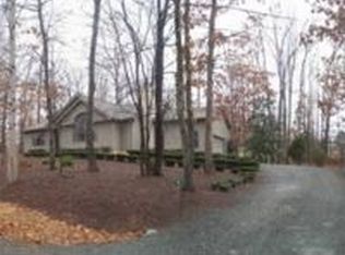 3 Out Of Bounds Rd, Palmyra, VA 22963