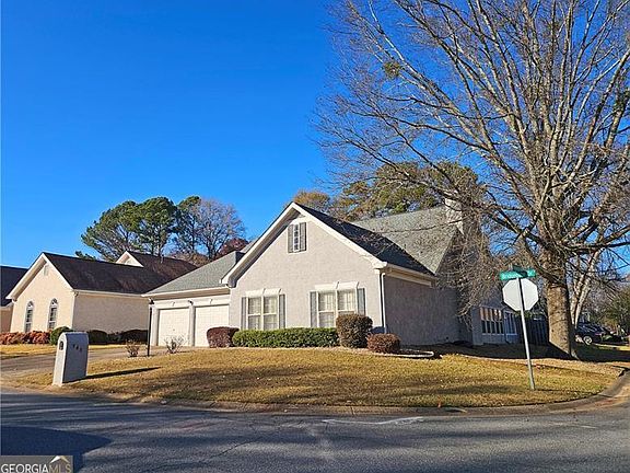 2nd image of 940 Bridgegate Dr NE