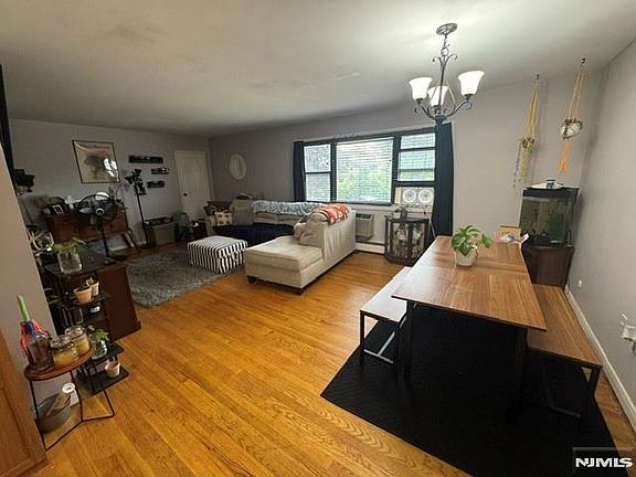4th image of 3 Colonial Dr APT 3C